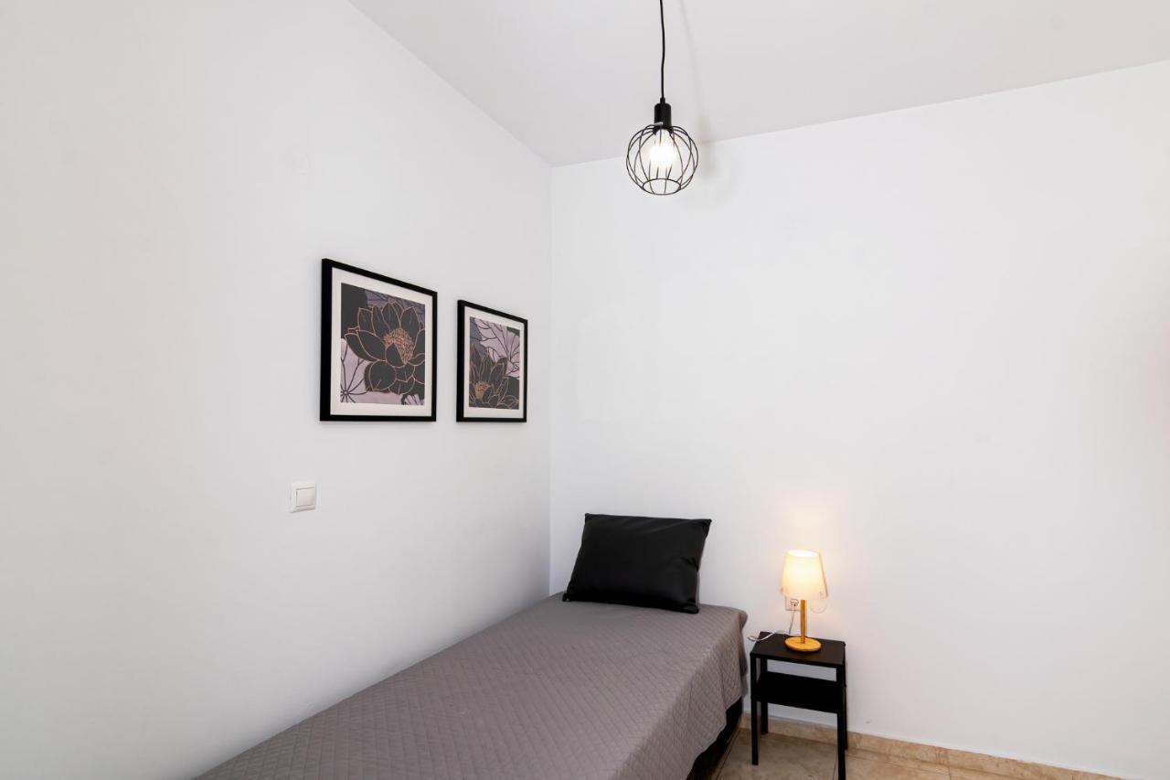 Bona'S Guest House Agia (Chania, Crete) Exterior foto